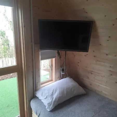 Ivy Hill Glamping Pod *