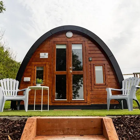 Ivy Hill Glamping Pod *