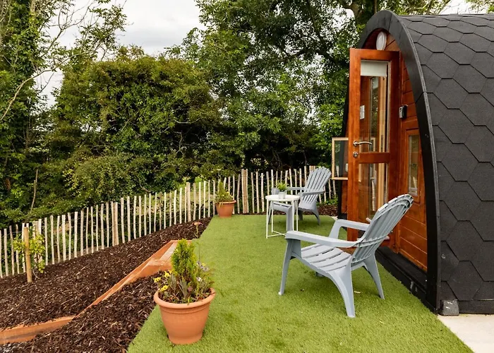 Ivy Hill Glamping Pod * Ennis
